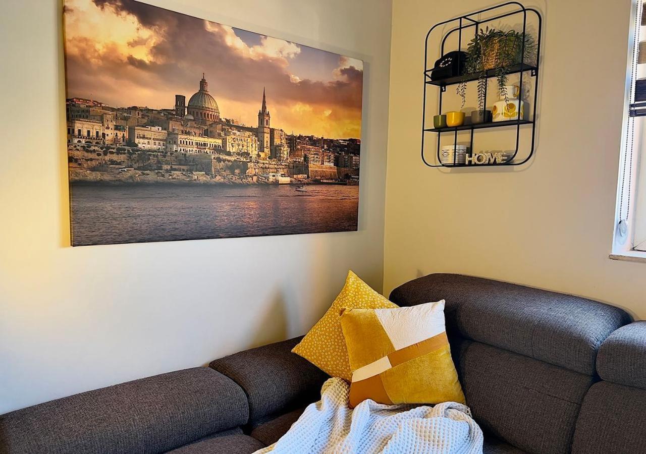 Cozy Apartment In South Malta Fgura Exterior photo
